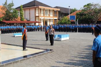 Police Goes to school, Sat lantas Grobogan pimpin upacara di SMA/SMK Se Kab.Grobogan